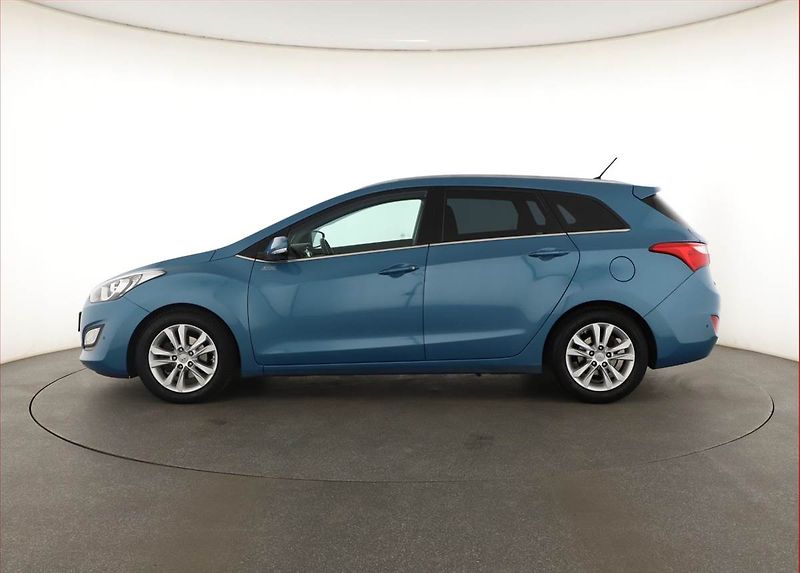 Hyundai i30 (2014) 1.6 CRDi, Tempomat - fotka 3 z 16