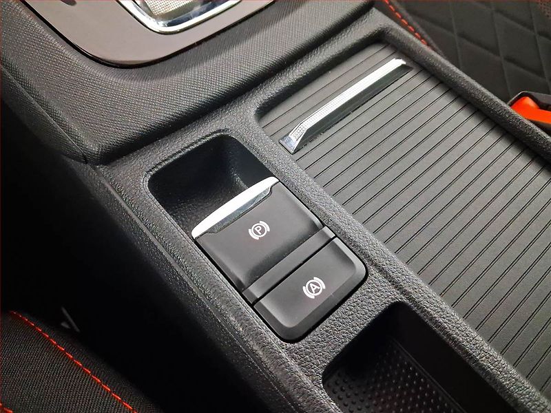 Škoda Octavia (2020) RS 2.0 TSI - fotka 20 z 24