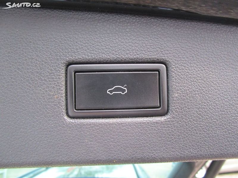 Volkswagen Tiguan 1,5TSI-96KW-NOVÁ STK+OLEJ - fotka 17 z 27