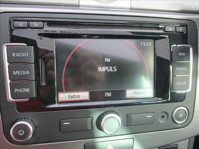 Volkswagen Passat 1,4 TSI,DSG,aut.klima,Navi, - fotka 20 z 47