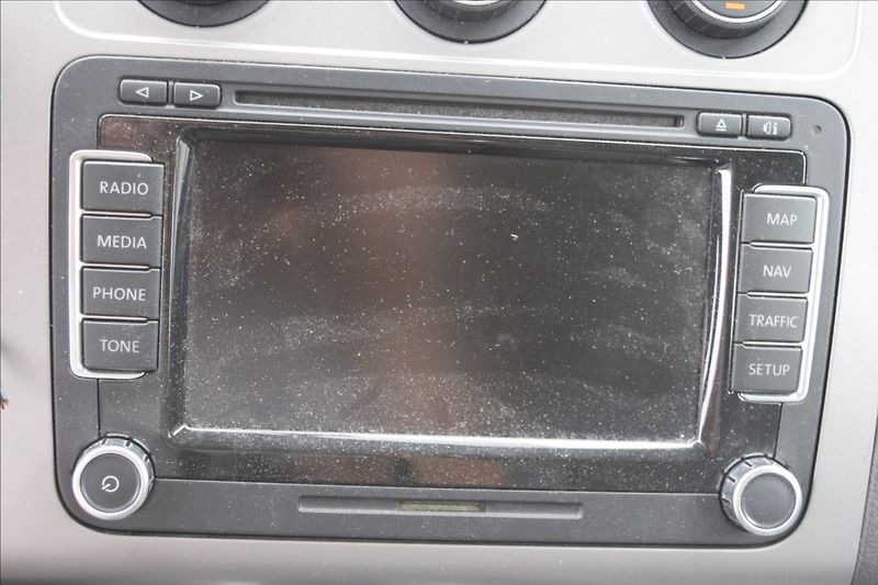 Volkswagen Touran 1,9 TDI 77KW AUTOMAT PO STK - fotka 44 z 46