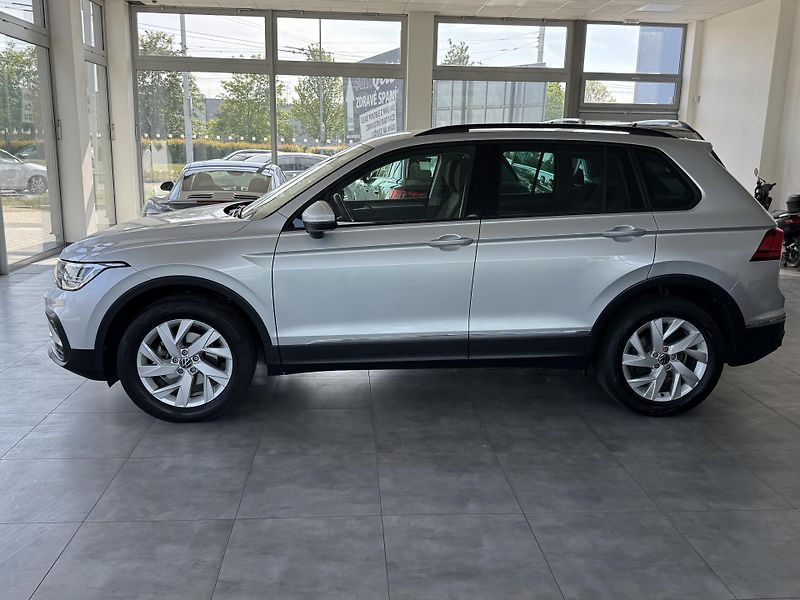 Volkswagen Tiguan (2023) 2,0TDi DSG REZERVACE - fotka 4 z 38