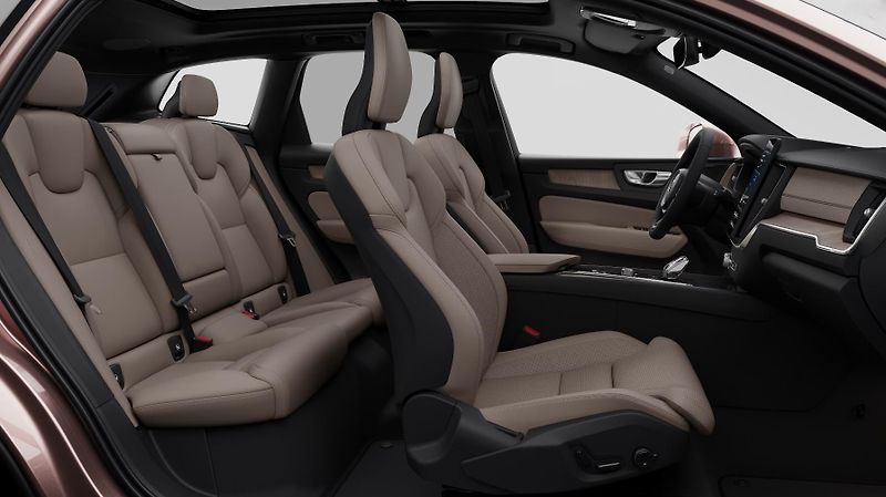 Volvo XC60 (2026) T6 LONG RANGE PLUS BRIGHT AUT - fotka 12 z 14
