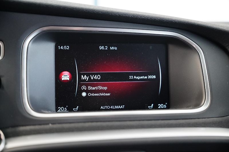Volvo V40 - fotka 15 z 23