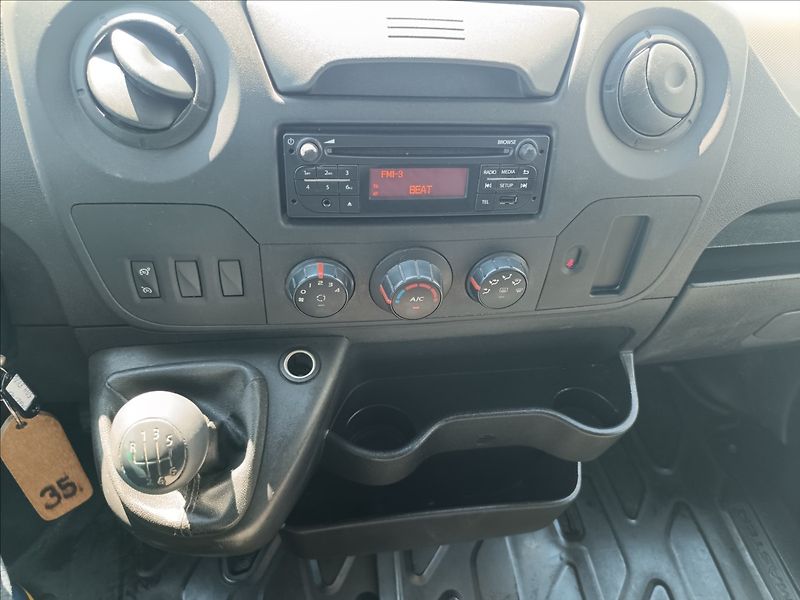 Renault Master 2,3 DCi - fotka 16 z 19