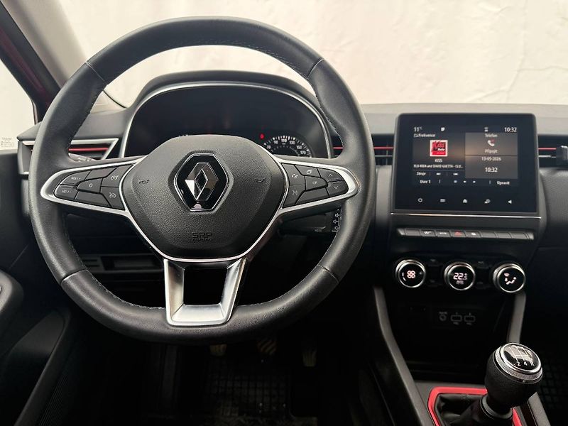 Renault Clio (2018) 1.0 TCe 74 kW Intens - fotka 5 z 22