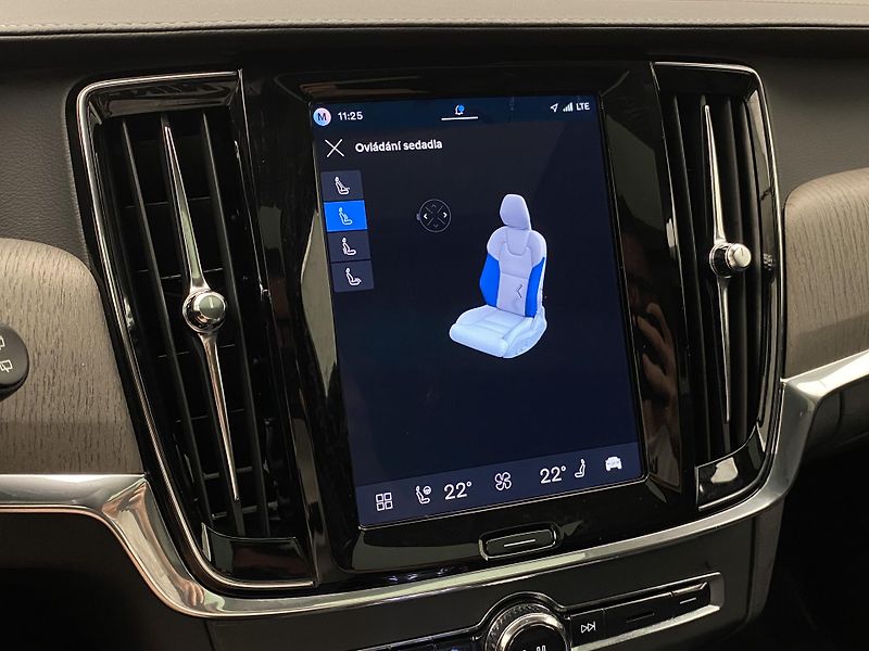 Volvo V90 T8 AWD RECHARGE DARK ULTRA CZ - fotka 66 z 69