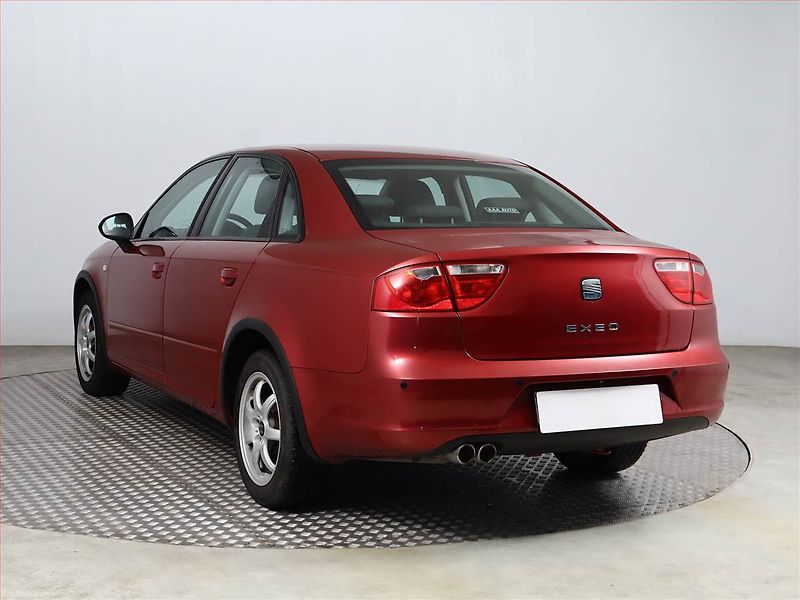 Seat Exeo (2010) 2.0 TDI, Serv.kniha, nová STK - fotka 4 z 13