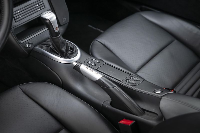 Porsche 911 996.2 Carrera 4S*CZ*Servis*TOP - fotka 35 z 43