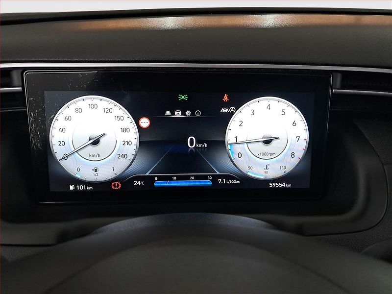 Hyundai Tucson (2021) 1.6 T-GDI - fotka 11 z 20