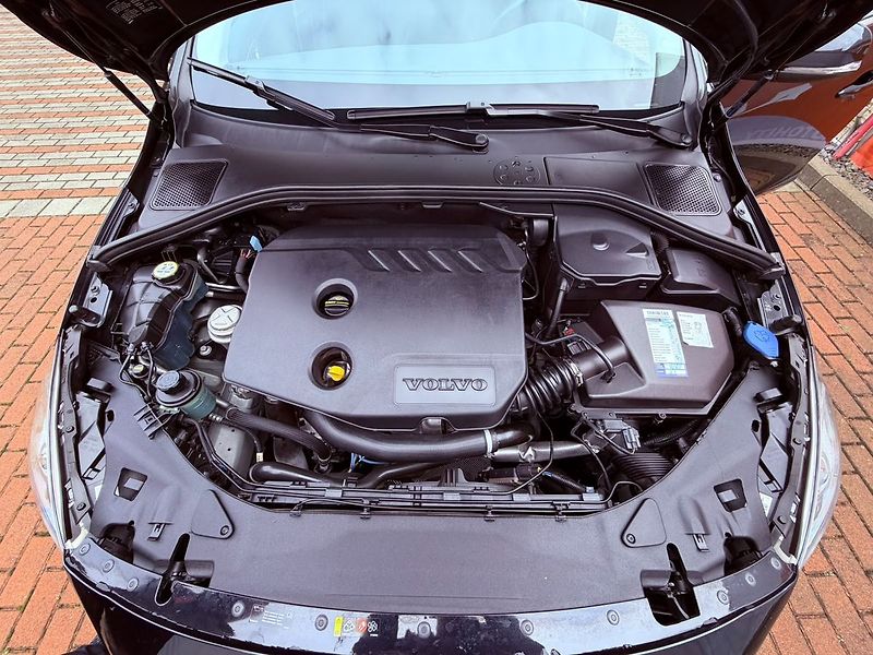 Volvo V60 D2 CrossCountry, ČR, 1.Maj - fotka 29 z 30