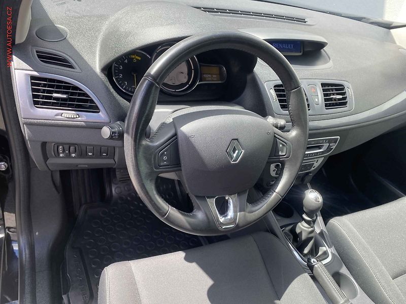 Renault Mégane (2015) 1.5 dCi, 2.maj,ČR, Limited - fotka 12 z 17