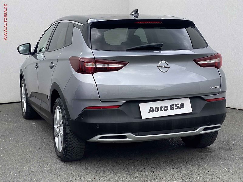 Opel Grandland X (2019) 1.6 T, Innovation, AT, TZ - fotka 6 z 20