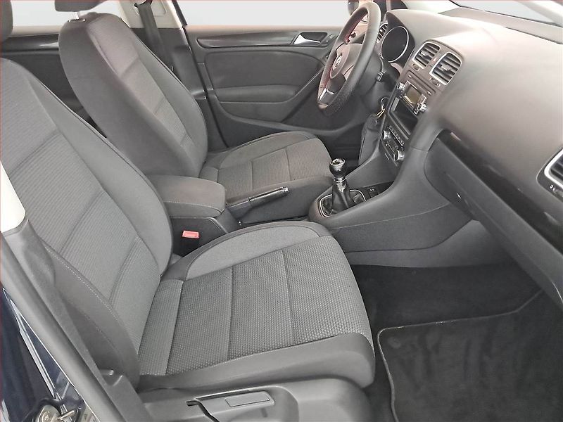 Volkswagen Golf (2010) 1.2 TSI, Serv.kniha - fotka 9 z 16
