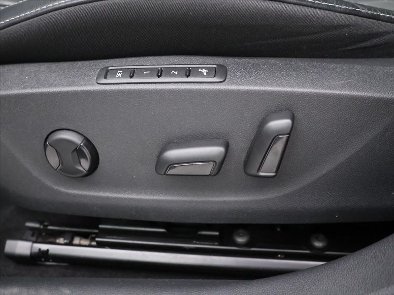 Škoda Octavia 2,0 TSI 180kW DSG RS 1.Maj - fotka 17 z 40