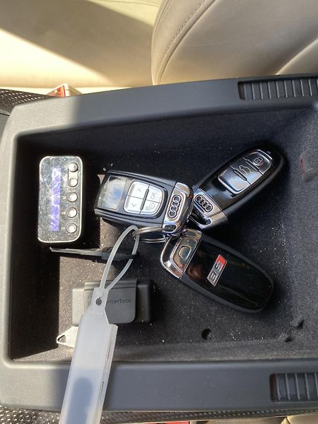 Audi A8 S8 4.0i V8 520PS CZ DPH EXTRA! - fotka 176 z 176