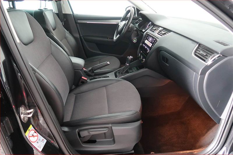 Škoda Octavia (2018) Style 1.6 TDI, Automat, Kůže - fotka 9 z 18