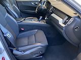 Volvo XC60 D4 AWD MOMENTUM - náhled 7