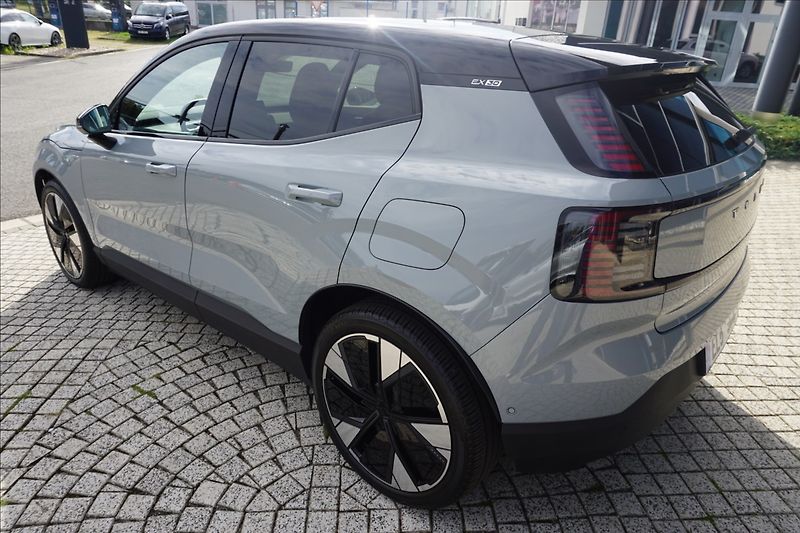 Volvo EX30 Ultra AWD, CZ - fotka 4 z 17
