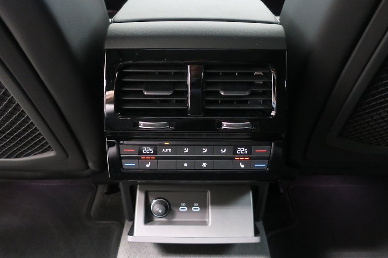 Volkswagen Touareg (2026) NEW Final Edition R Line 210kW - fotka 44 z 50