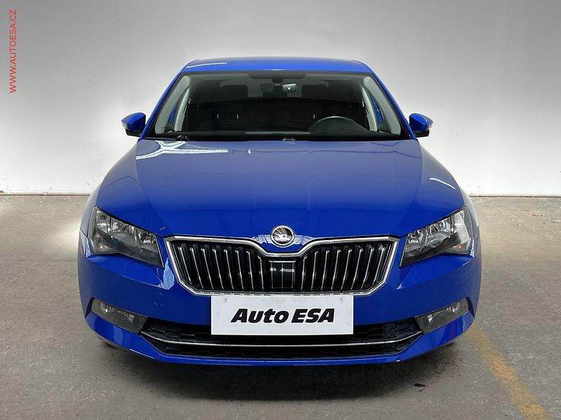 Škoda Superb (2019) 1.5TSI, Ambition, DSG - fotka 2 z 15
