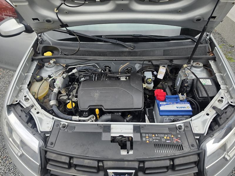 Dacia Sandero 1.1 Klimatizace  - fotka 12 z 17