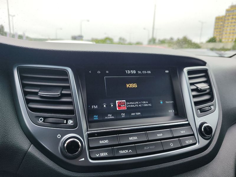 Hyundai Tucson 1.6 T.GDi/130kW Trikolor 4x4 - fotka 15 z 31