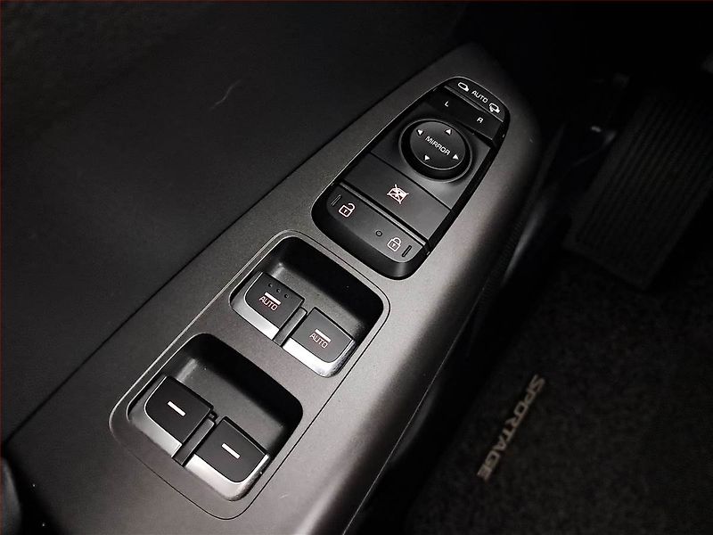 Kia Sportage (2022) Black Edition 1.6 T-GDI - fotka 19 z 20