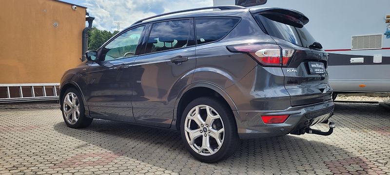 Ford Kuga (2016) 1,5 110kW ST-Line Bi-Xenony - fotka 7 z 45