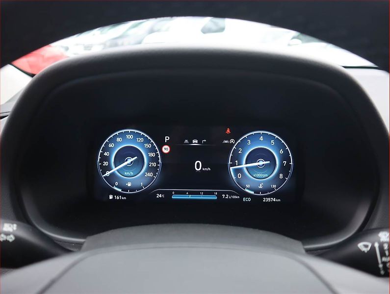 Hyundai i30 (2025) Premium 1.5 T-GDI MHEV 48V - fotka 11 z 19
