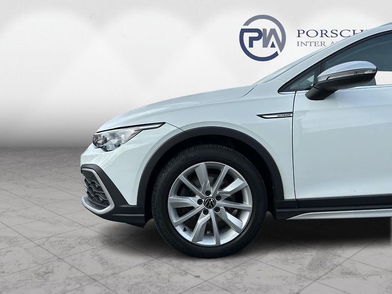 Volkswagen Golf Alltrack 2.0 TDI 147kW DSG 4Mo - fotka 9 z 23