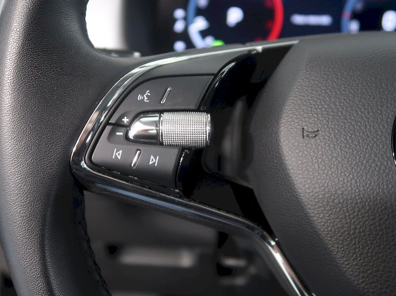 Škoda Kodiaq (2022) AMBITION 2.0TDI 110KW TAŽNÝ - fotka 19 z 35