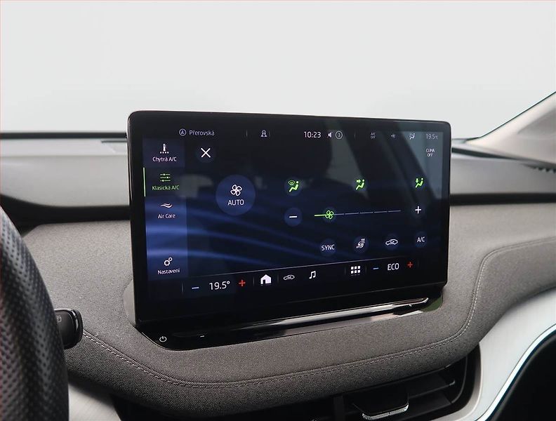 Škoda Enyaq (2023) iV 80x (82 kWh), SoH 90% - fotka 17 z 30