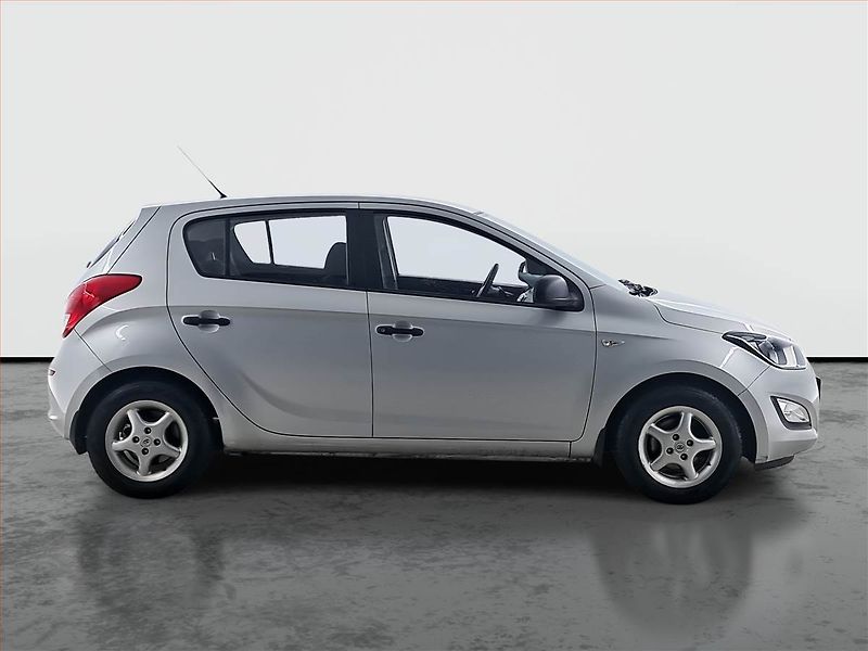 Hyundai i20 (2013) 1.2 - fotka 6 z 16