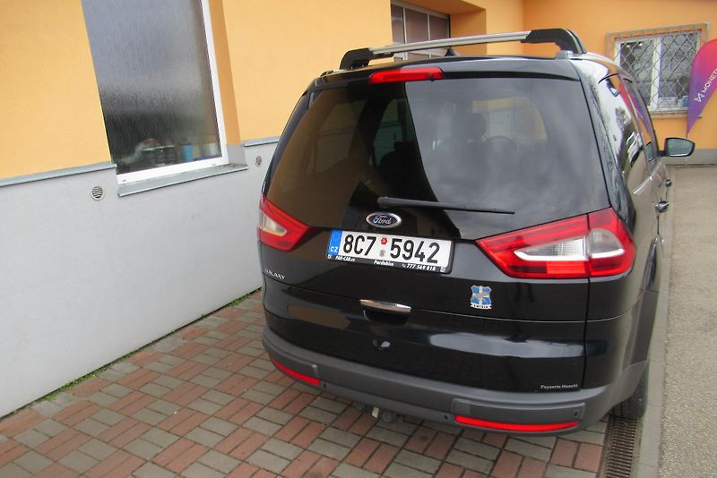 Ford Galaxy 2.0TDCi AUT.KLIMA TAŽNÉ 1,8t - fotka 4 z 27