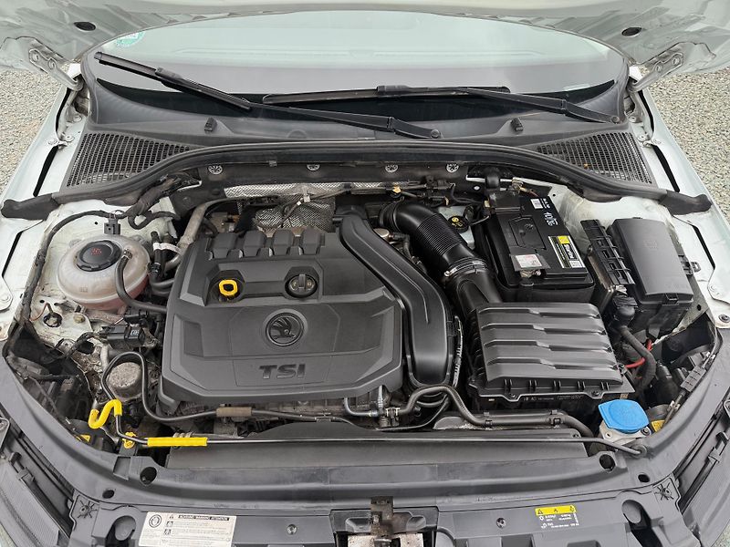 Škoda Octavia 1.5 TSI DSG CLEVER - fotka 13 z 13