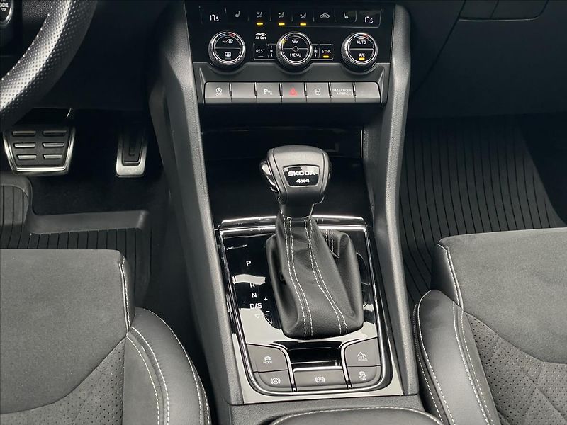 Škoda Kodiaq 2,0 TDI 4x4 DSG Sportline NAVI - fotka 13 z 23