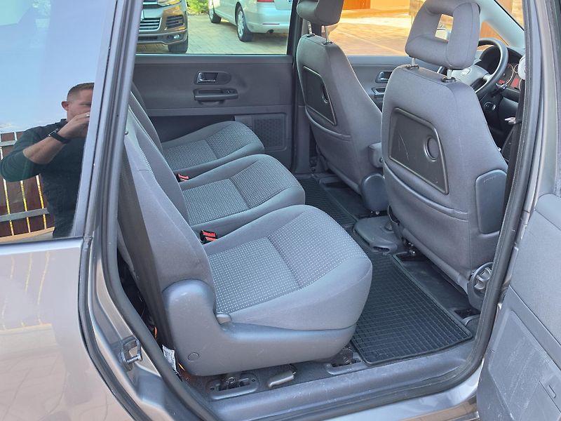 Seat Alhambra 2.0TDi 140PS REFERENCE*2xSADA* - fotka 30 z 46