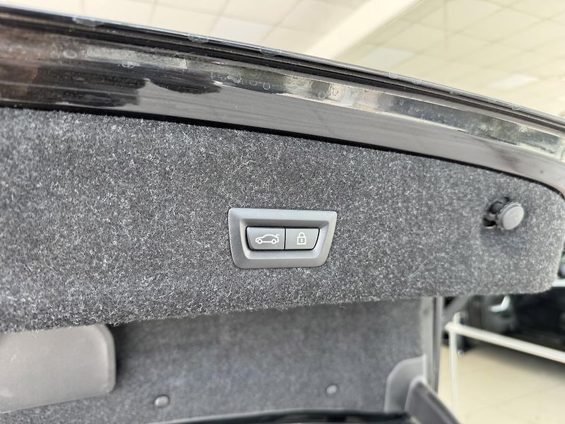 BMW Řada 3 M340d xDrive*Laser*Max.Výbava - fotka 39 z 42