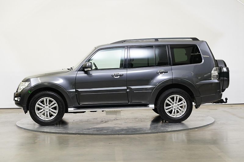 Mitsubishi Pajero - fotka 3 z 26