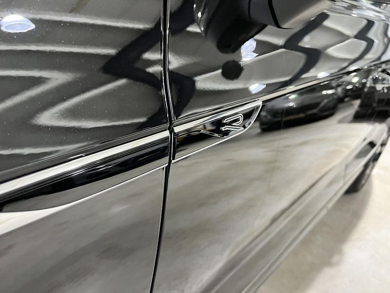 Volkswagen Touareg (2024) 3.0 TDI 210kW R-LINE EXCLUSIVE - fotka 23 z 56