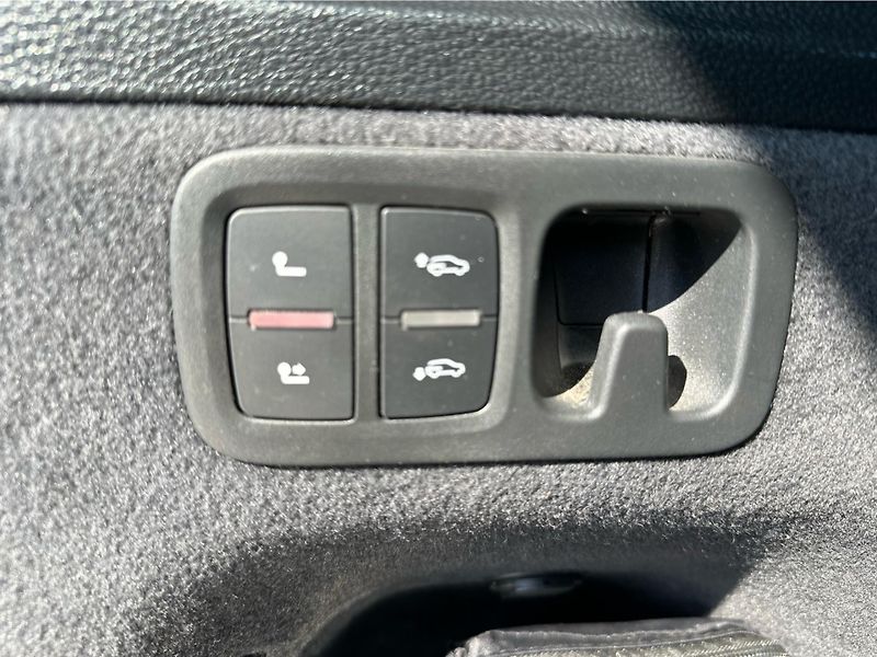 Audi Q7 50 TDI QUATTRO 210 KW - fotka 13 z 25