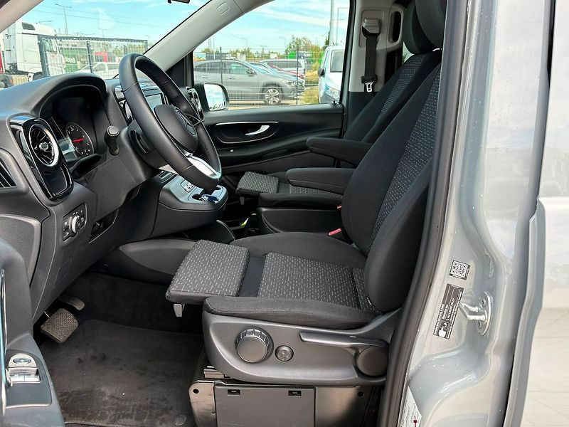 Mercedes-Benz Vito Tourer 116CDI Long 4Matic PRO - fotka 11 z 31