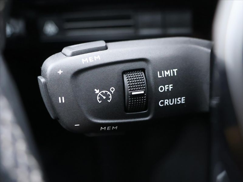 Peugeot 508 1,6 PureTech 133KW GTLINE - fotka 20 z 39