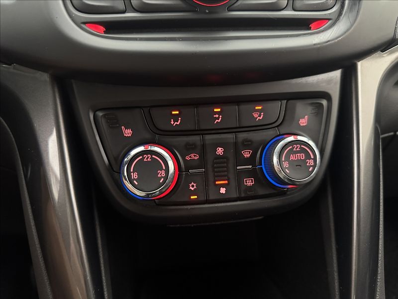 Opel Zafira 2,0 96kW VÝHŘEV SENZORY DPH ČR - fotka 19 z 35