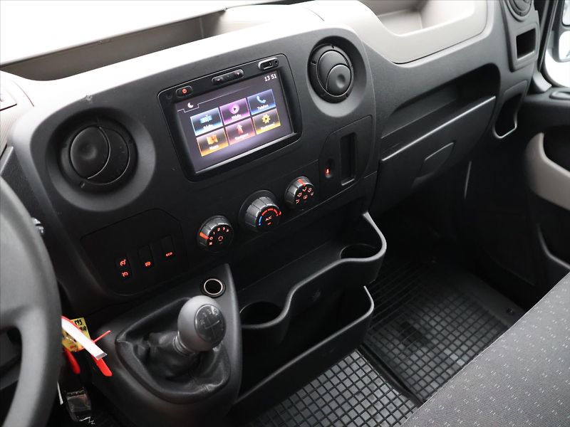 Opel Movano 2,3 CDTi 107kW BiTurbo DPH - fotka 15 z 23