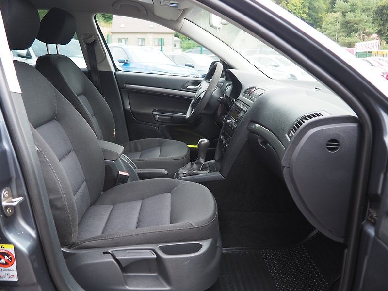 Škoda Octavia (2008) 1.9 TDI, 77 kW - fotka 17 z 42