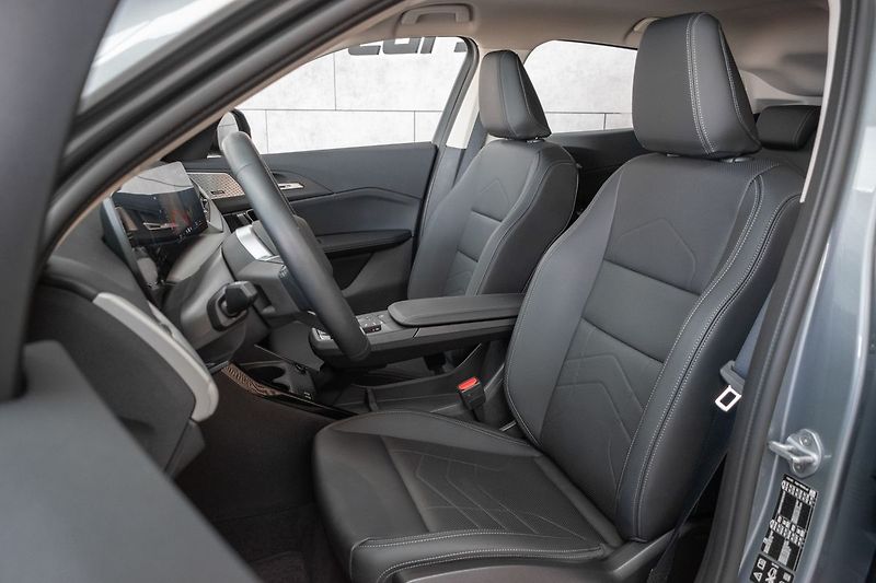 BMW X2 xDrive20d ZÁRUKA*TAŽNÉ*ČR 1.M* - fotka 11 z 45