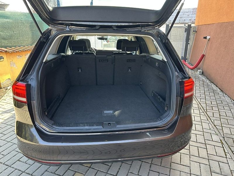 Volkswagen Passat 2.0 TDi 110kW - fotka 5 z 24