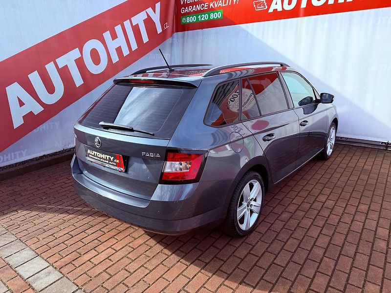 Škoda Fabia 1.0 TSi Style DSG, Navi, TOP - fotka 7 z 29